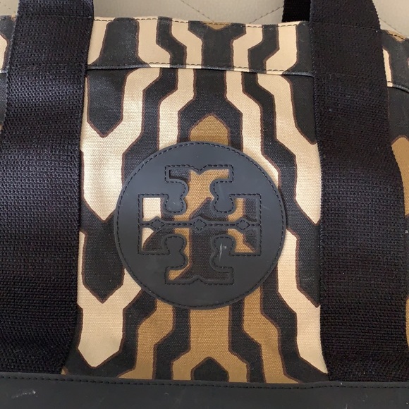 Tory Burch Ella Tote  Exotic animal print in Black/Brown/Cream, large Logo - Picture 2 of 9